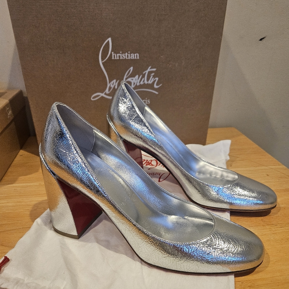 Christian Louboutin Miss Sab 85mm Silver Block Heel Pump EU 39.5 US 9.5 NIB - Picture 2 of 6